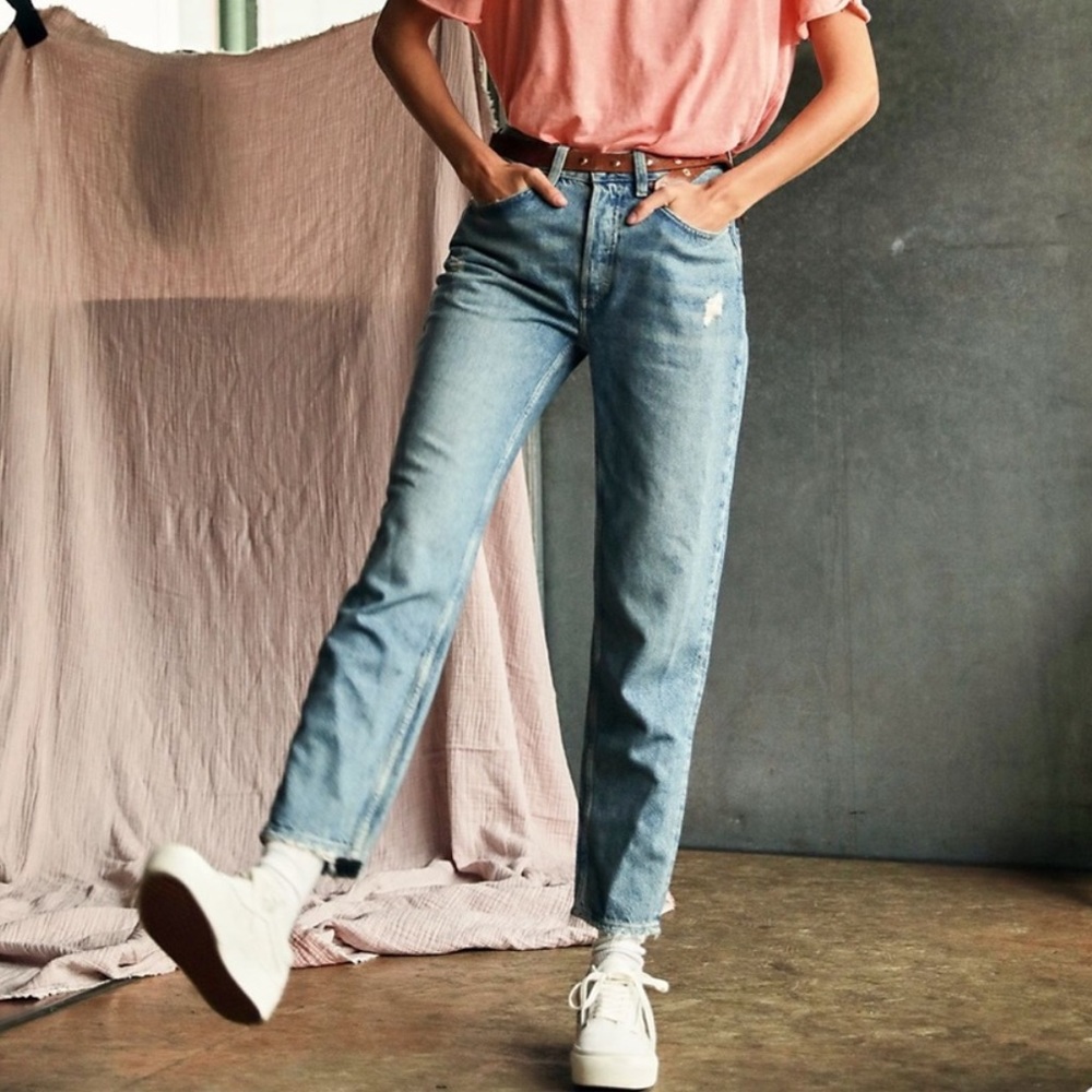 NWT Free People high rise mom jeans Acadia